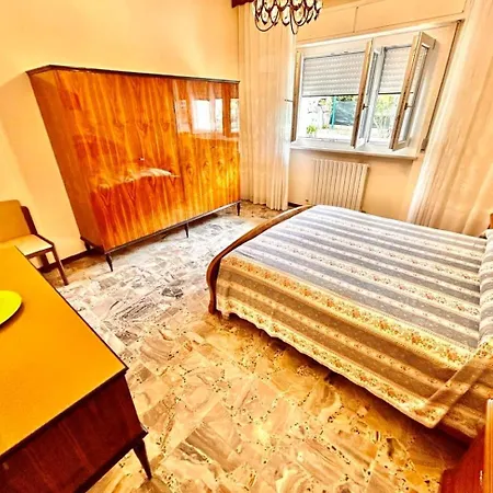 Casa Della Nonna, * Marcelli